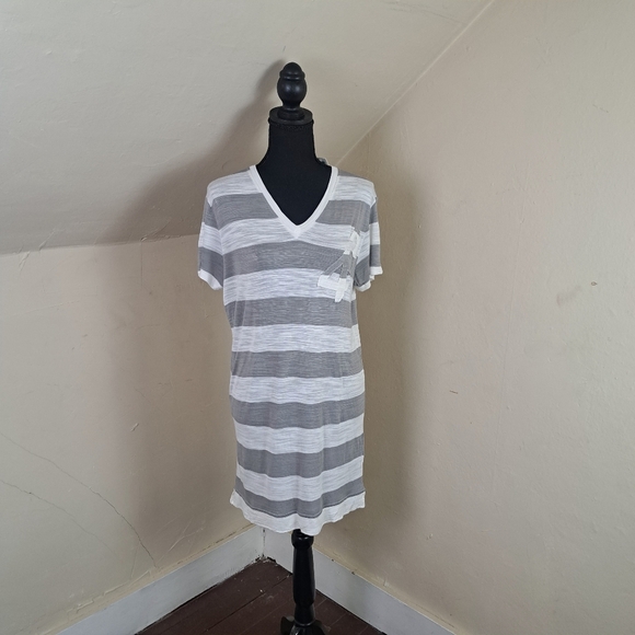 Diesel Togrin Maglietta Women's T-Shirt NWT Striped White/Gray V Neck  Size L - Picture 1 of 11